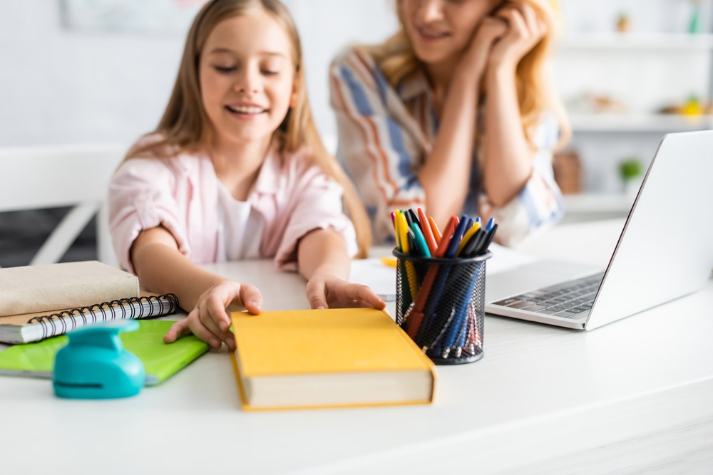 Effektive Lernmethoden: Wie helfe ich meinem Kind am besten beim Lernen?